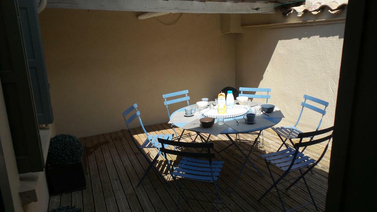Spacieux Logement Face A La Cite Medievale Carcassonne Exterior photo