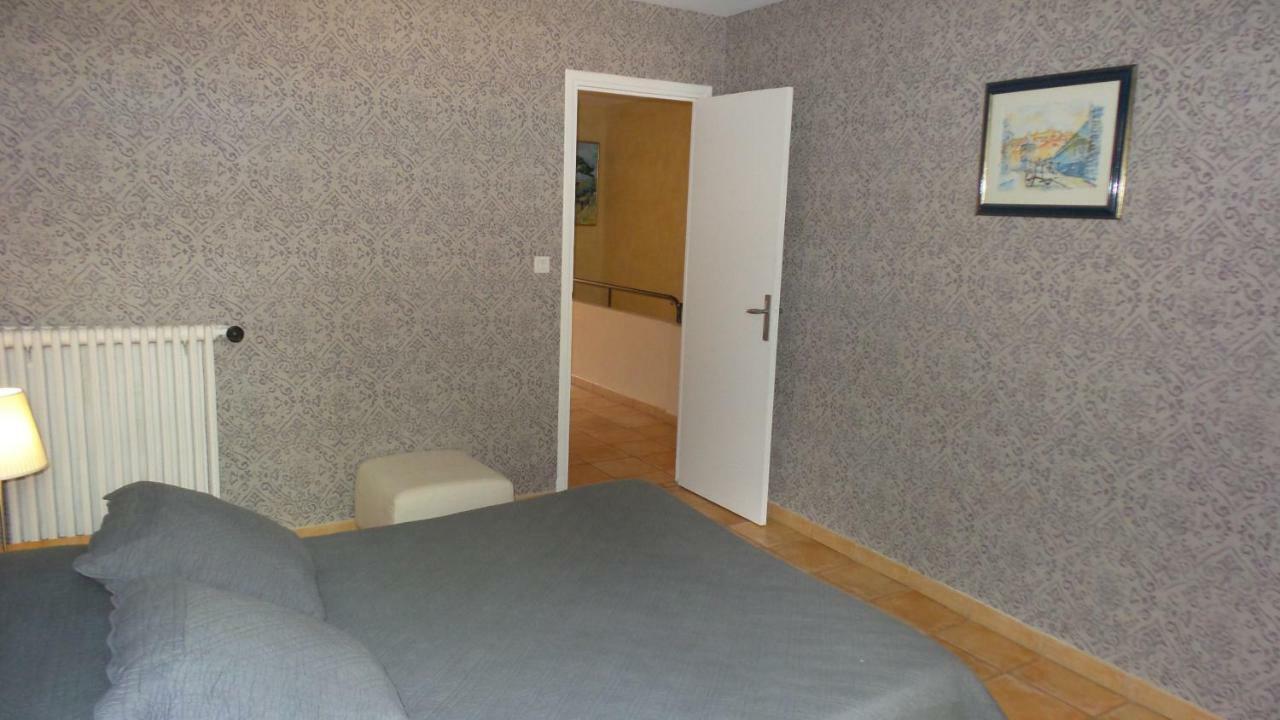 Spacieux Logement Face A La Cite Medievale Carcassonne Exterior photo